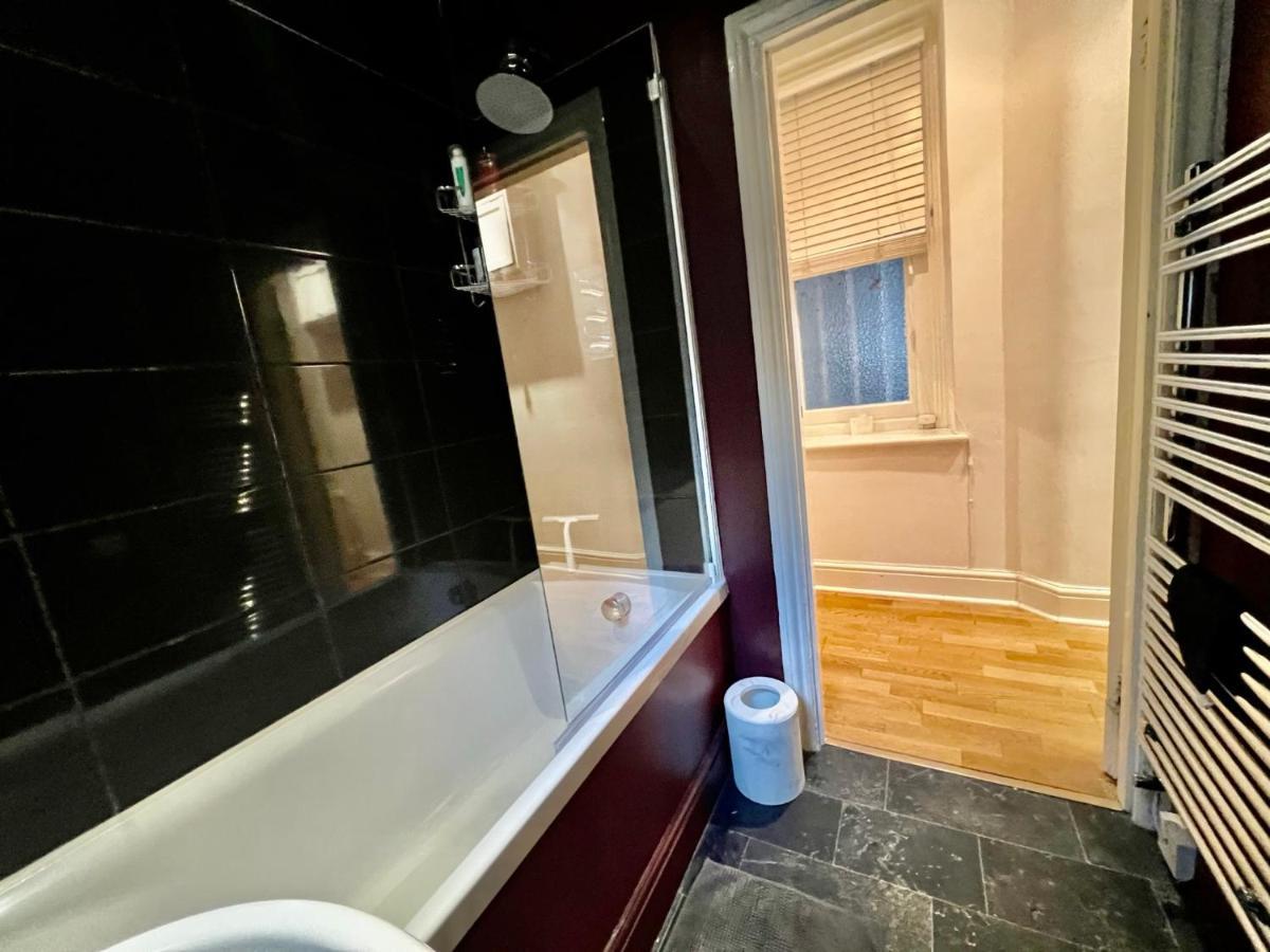 Appartamento Spacious Flat With Huge Patio In Londra
